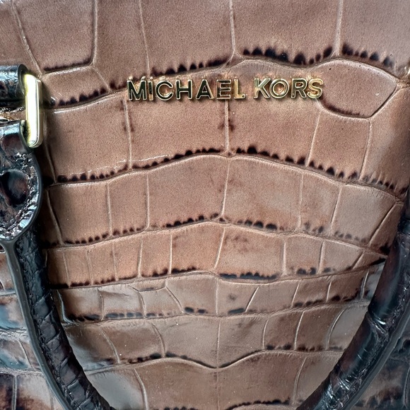 Michael Kors Large Embossed Leather Bag - Picture 6 of 13